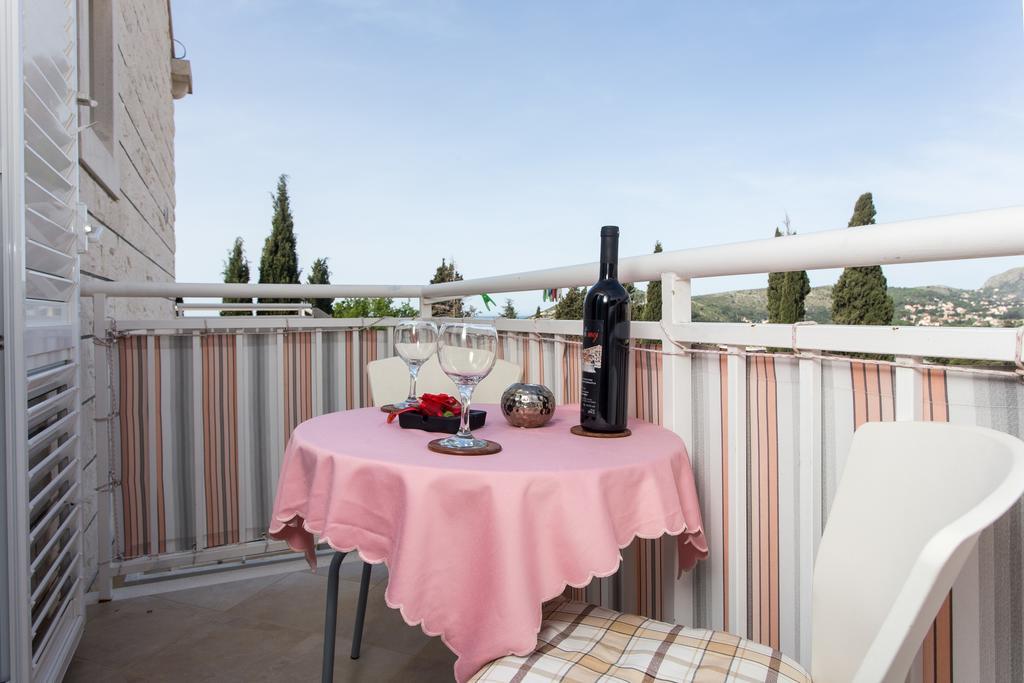 Apartments Mira Млини Екстер'єр фото