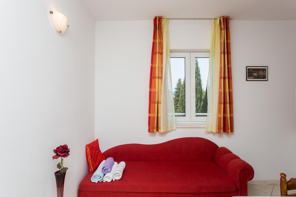 Apartments Mira Млини Екстер'єр фото
